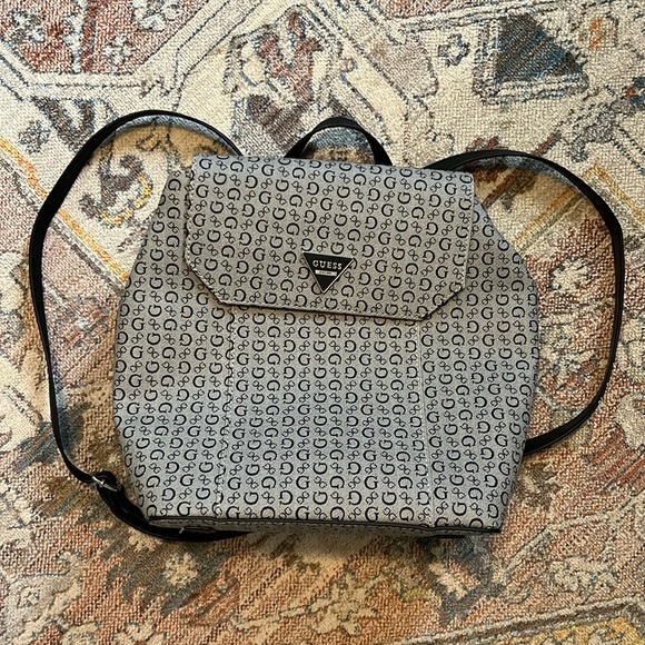 Guess Backpack - Picture 2 of 10
